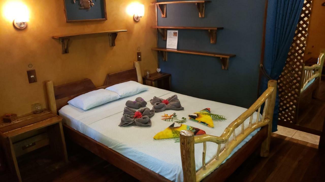Korrigan Lodge Cahuita Eksteriør billede